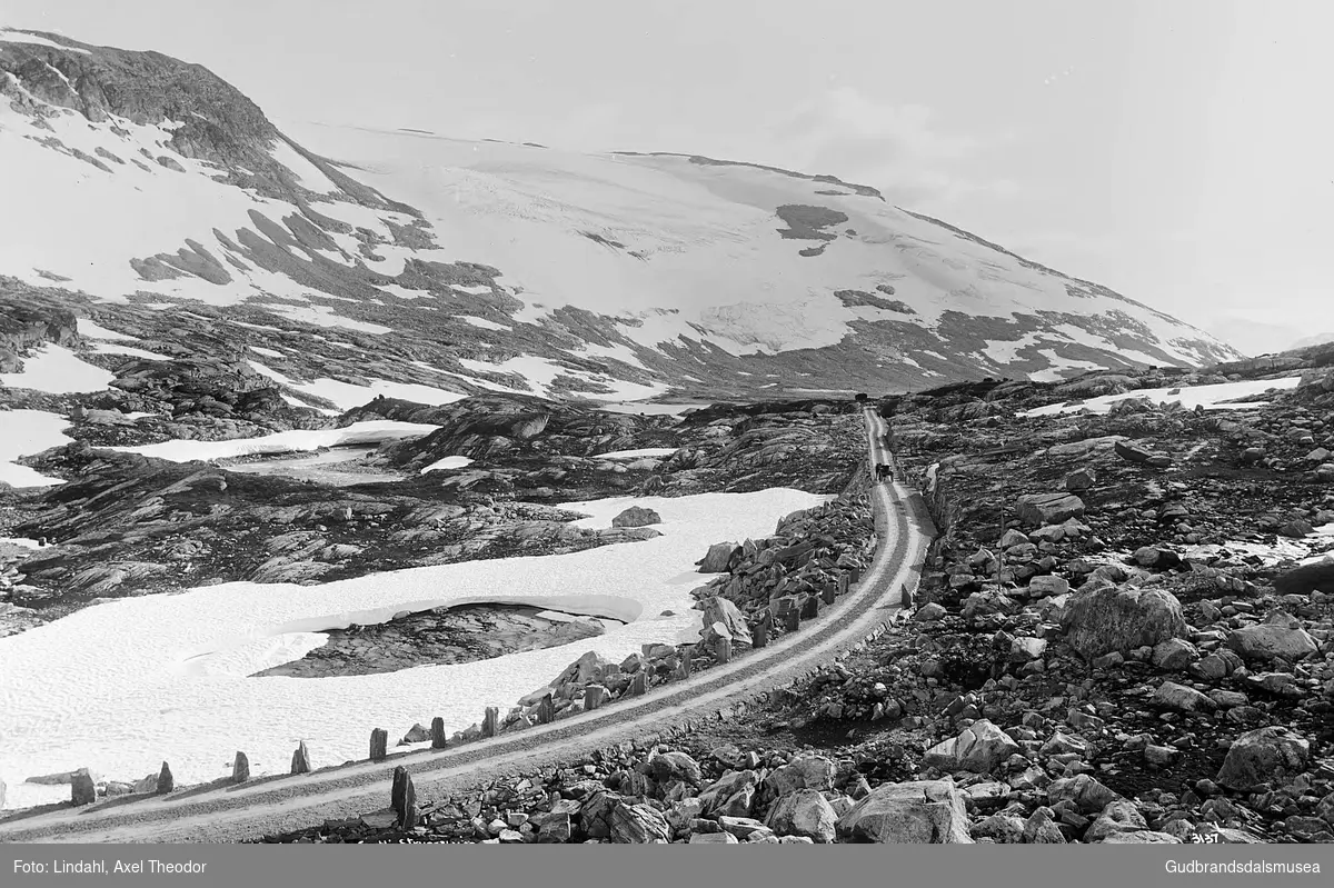 Vegen over Strynsfjellet