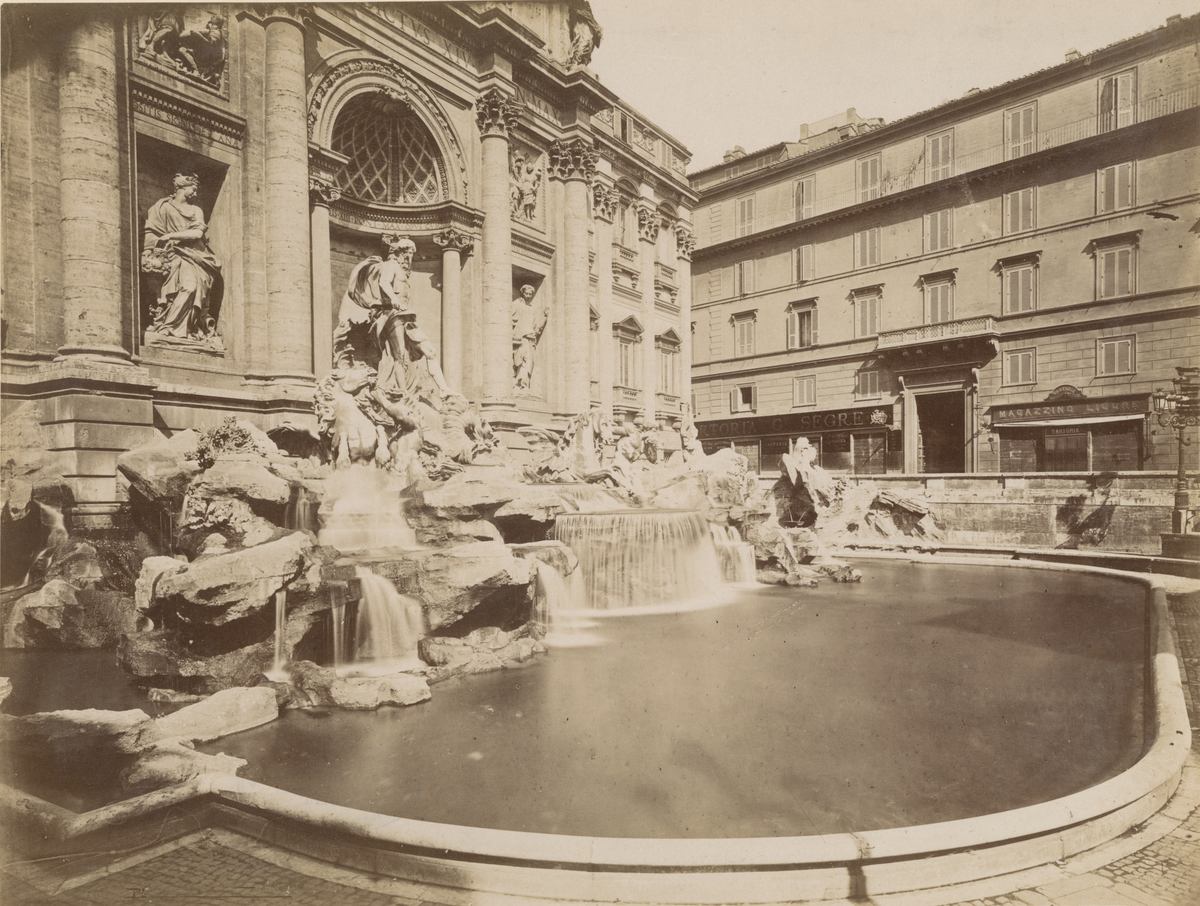 Text i fotoalbum: "Roma. Fontana di Trevi del Bernini."