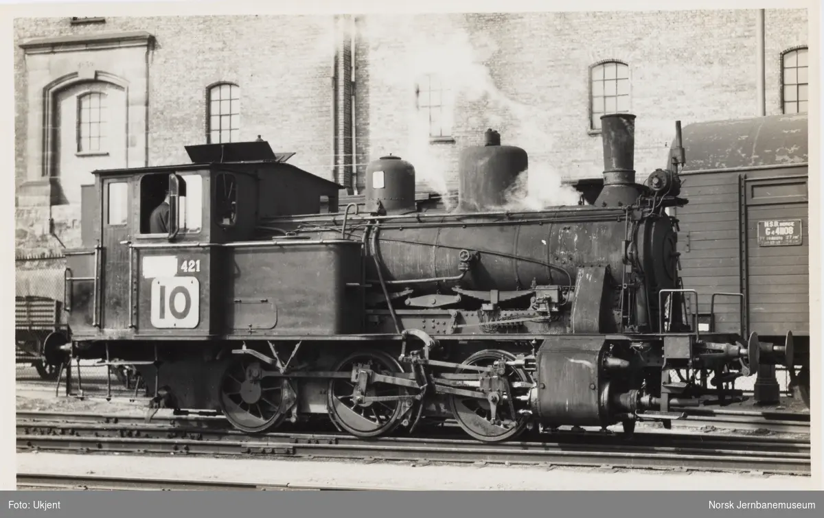 Damplokomotiv type 25d nr. 421 på Havnebanen i Oslo