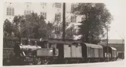 Damplokomotiv type 23b nr. 442 med godstog til Filipstad på 