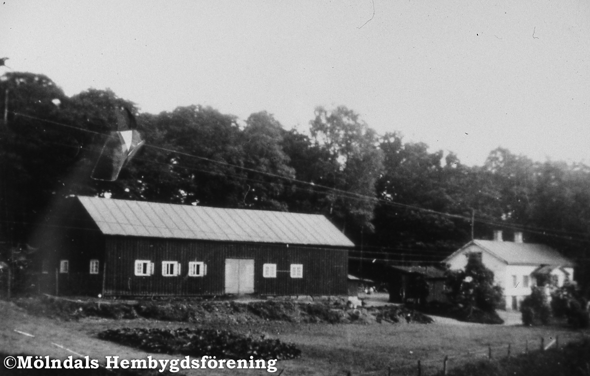 Enerbackens gård i Lackarebäck, Mölndal, på 1930-talet.