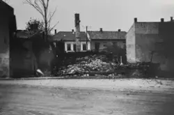 Resultat av tysk fly-bombing i Fredrikstad  9. april 1940. S