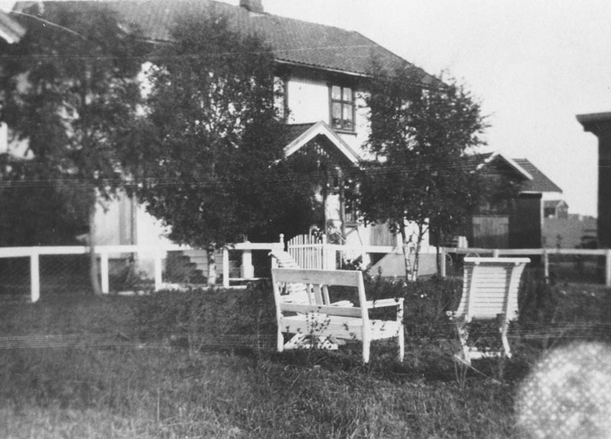 Heimdal 1928 (den tids hagemøbler).