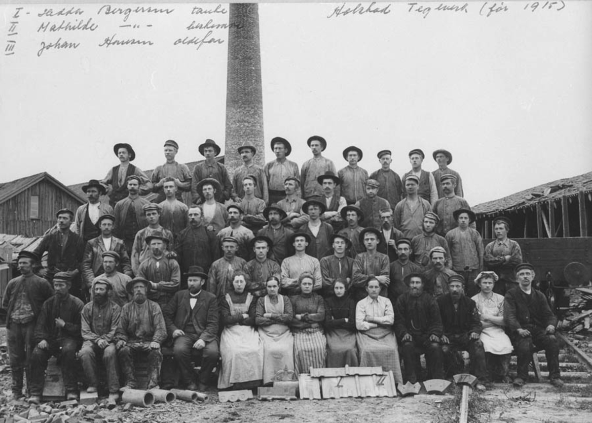 Arbeidere ved Holstad Teglverk før 1915.