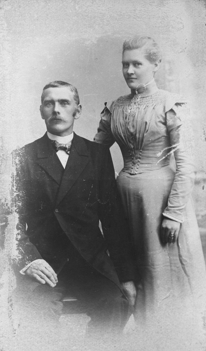 Johan Pettersen f. 1862 og hans kone Kristine f. 25.10.1863