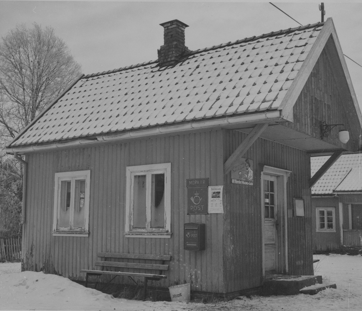 Mork stasjon på nedlagte Urskog-Hølandsbanen, her som poståpneri