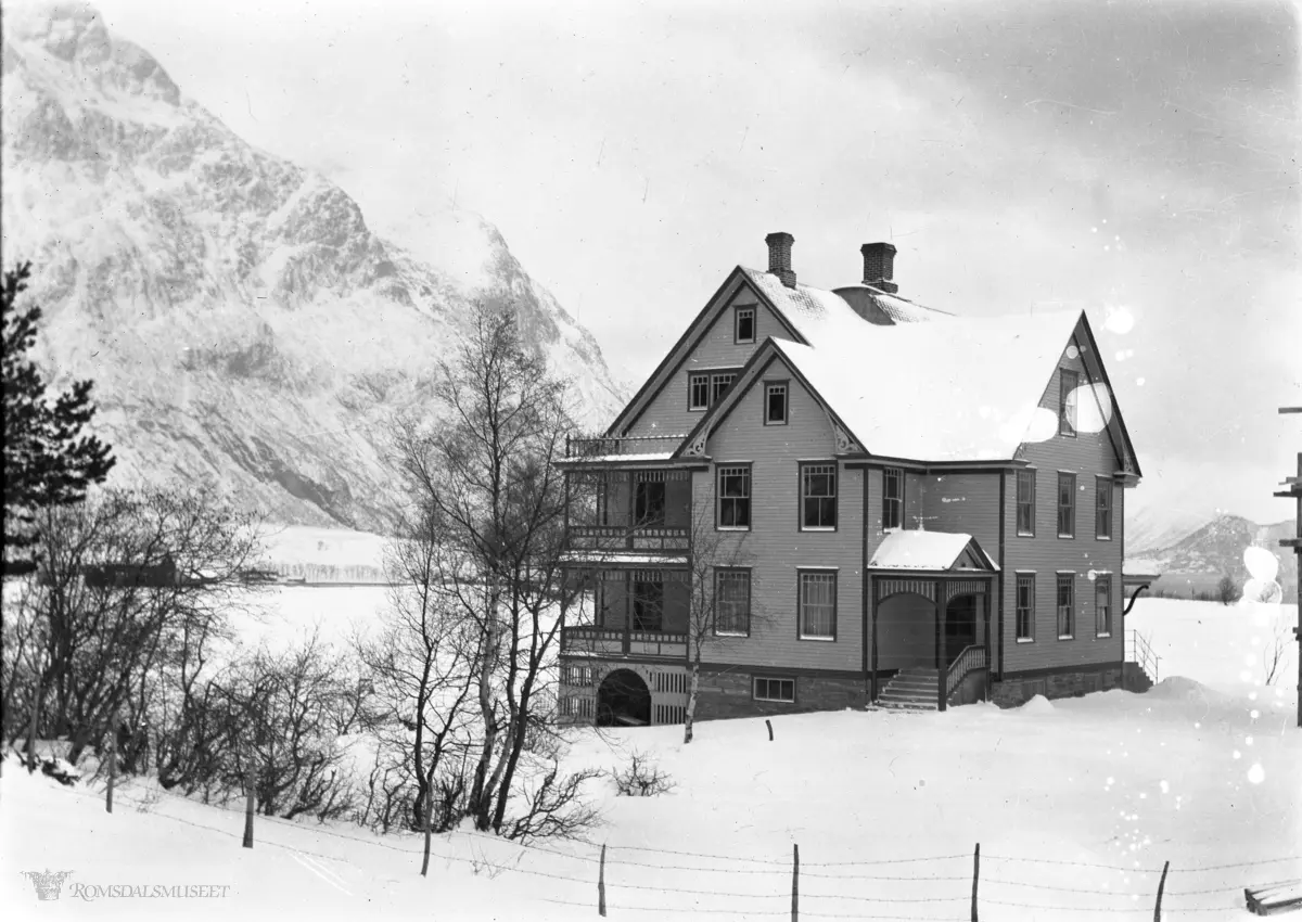 Toenberghuset ..(Edvard var i Amerika fra april 1896 til desember 1910)
