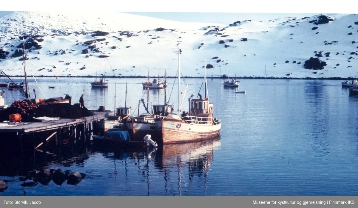 Presteskøyta i Måsøy 1949 - 1969. Båten var en av tre prestskøyter i Finnmark, gitt som gave av lutherske kirker i USA til den kirkelige gjenreisningen av Finnmark.