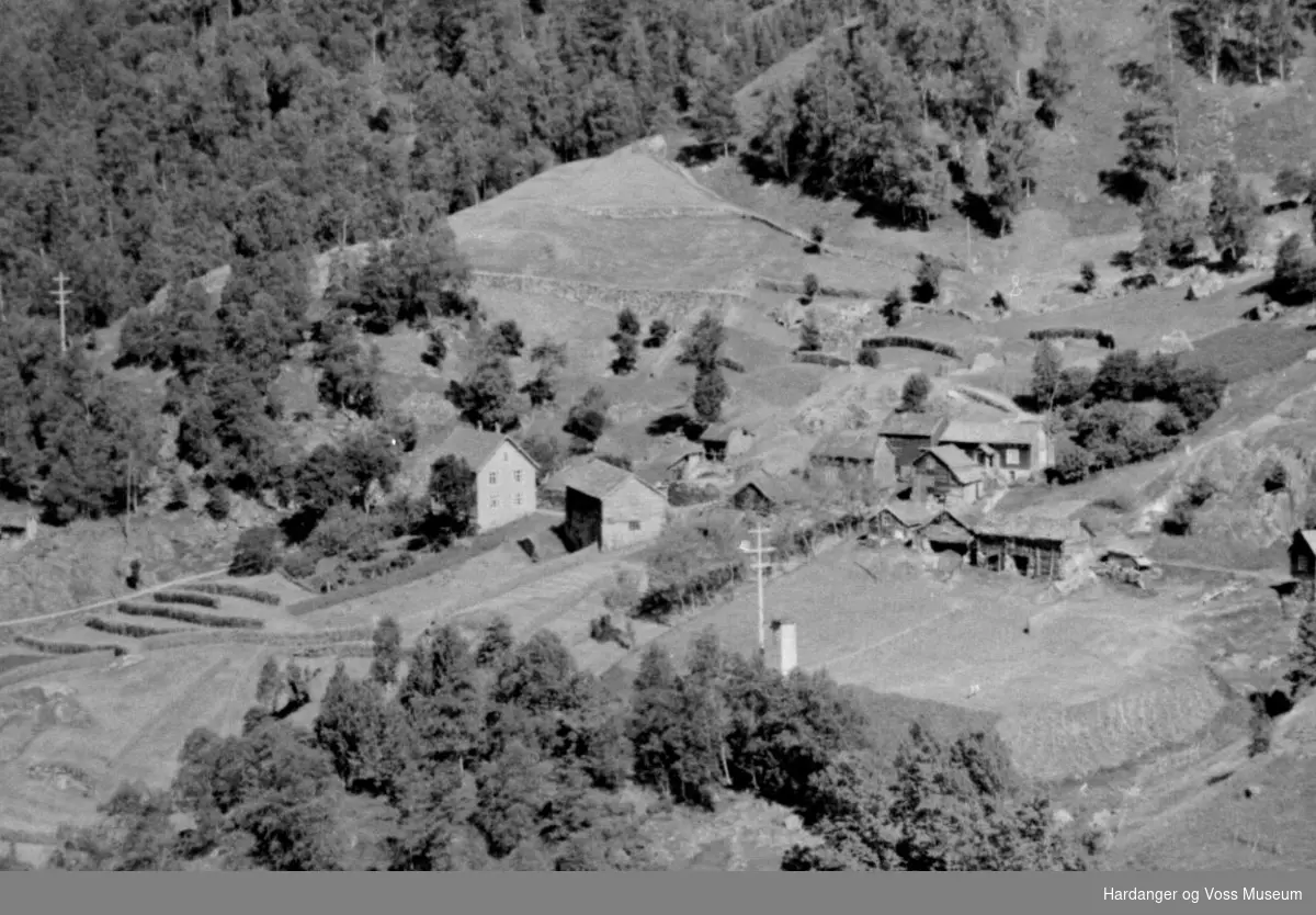 Kvilekval, frå lufta - Hardanger og Voss Museum / DigitaltMuseum