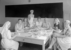 Elever ved Trondheim Katedralskole har skolekjøkken på Kalvs