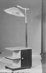 Fra Hj. Dinessen Lampeskjermfabrikk A/S