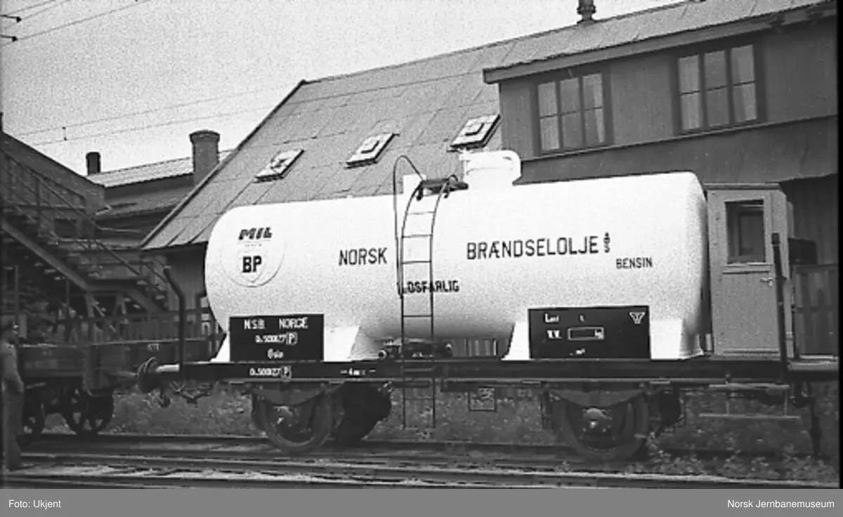 Tankvogn bygget til Norsk Brændselolje - Norsk Jernbanemuseum ...