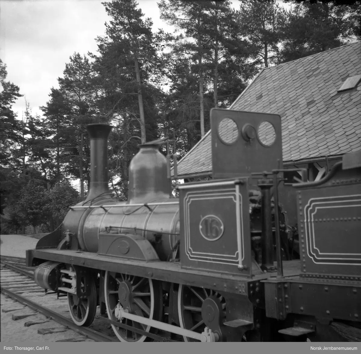 Jernbanemuseet : damplokomotiv type 2a nr. 16
