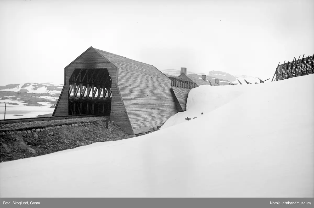 Snøoverbygg på Bergensbanen