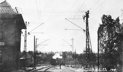 Drammenbanens elektrifisering : ledningsoppheng ved koblings