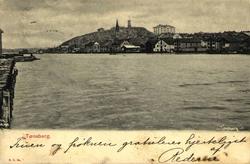 Postkort med motiv fra Tønsberg. Gratulasjonshilsen sendt ti