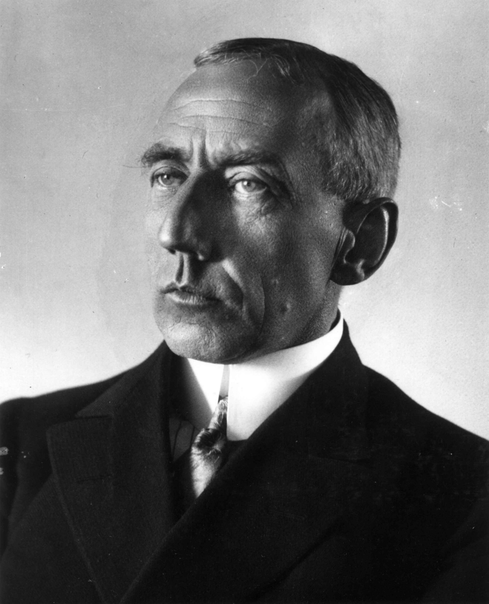 Amundsen, Roald (1872 - 1928)
