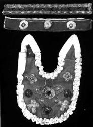 Krunebord og krage til jonsokbrur