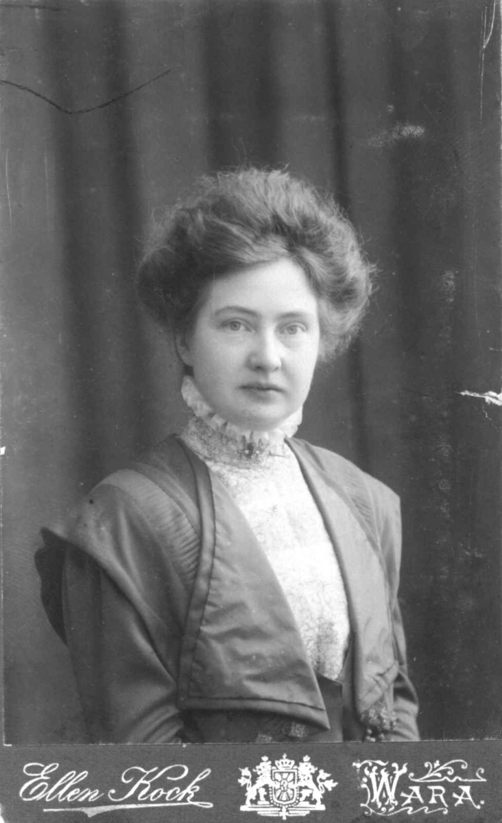 Kvinnedrakt ca. 1910. Annie, Sverige guvernante hos Thaulowbarna.