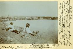 Postkort. Jule- og nyttårshilsen. Fotografisk motiv fra Kris