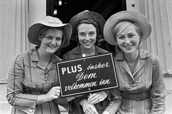 Serie. Fra Plus-sentret, Fredrikstad, Østfold. Fotografert a