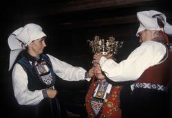 Brudepynting i Bualoftet NF082, Hordalandstunet.