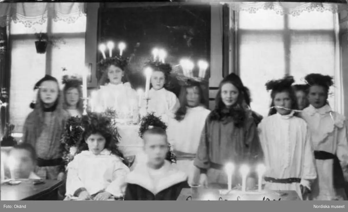 Luciafest i en klass i en privatskola i Göteborg 1906.