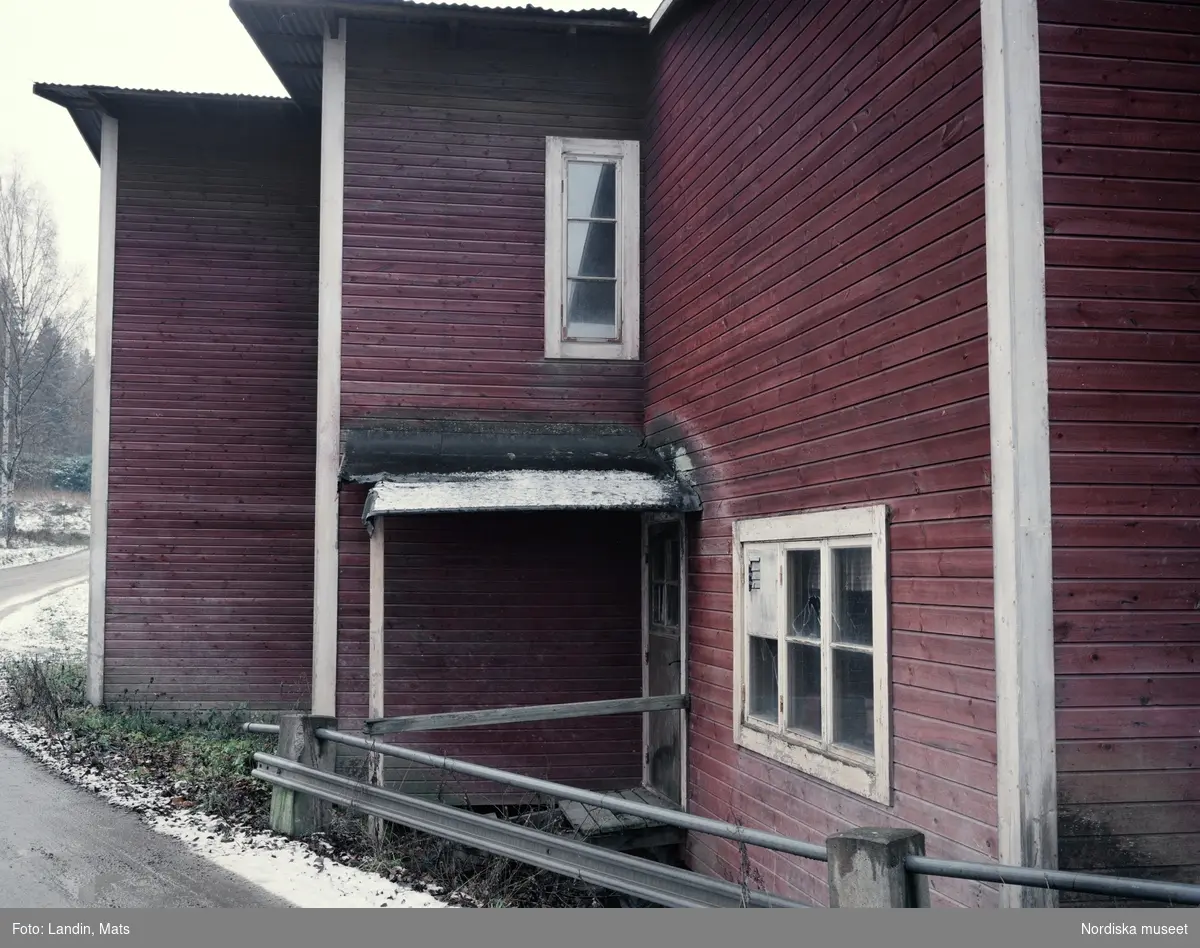 Skebokvarn,  industrispår, industri, Järnväg. år 1999