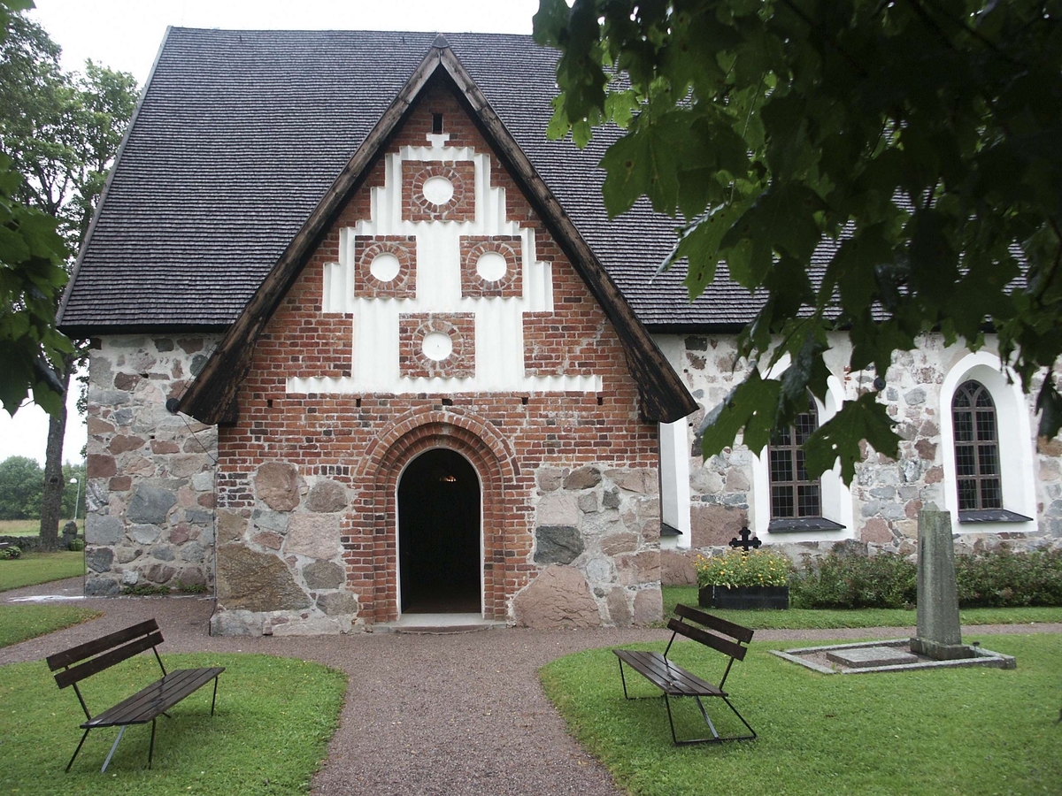 Jumkils kyrka, Jumkils socken, Uppland augusti 2007