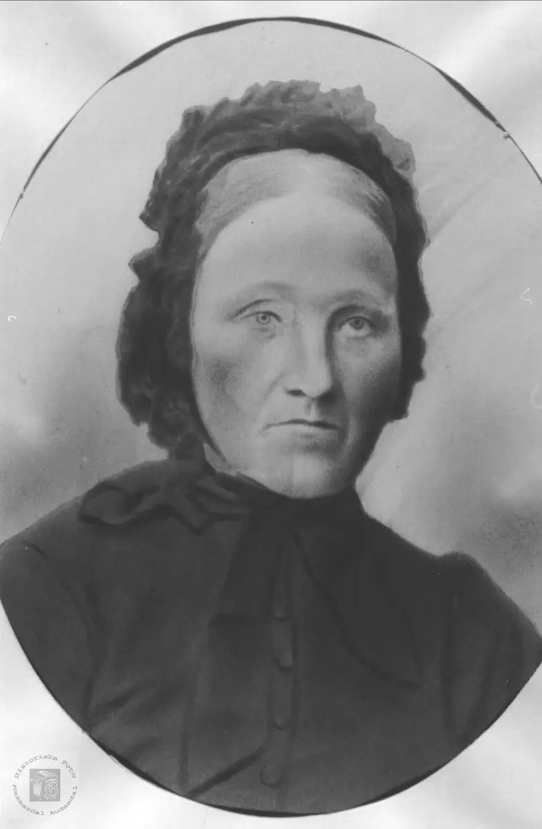 Portrett av Liv Lisland, gift Hønneland, Laudal.