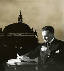 Portrett fra serien "Tidens menn om Tiedemann" laget av rekl