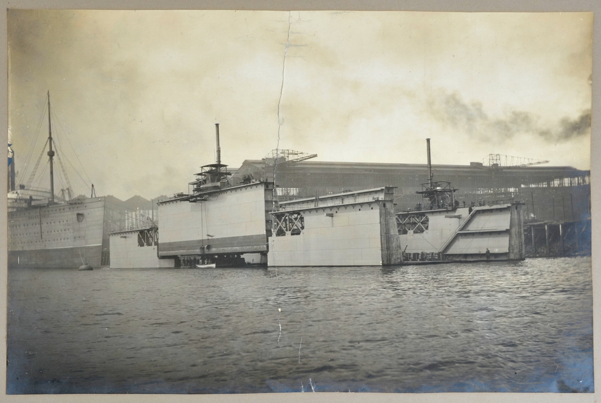 RMS Mauretania (b.1906) ved verftet