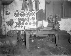 Dreiebenk på Thunes Mekaniske Værksted på Skøyen i Oslo. Mas