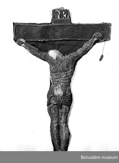 Fragment av korkåpa; krucifix från Torsby gamla kyrka, sydväst Kungälv