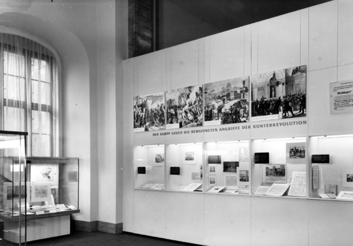 Fotograferat av: Museum für deutsche geschichte - Berlin - Östtyskland
Skrivet på baksidan: 
Stämplat på baksidan: