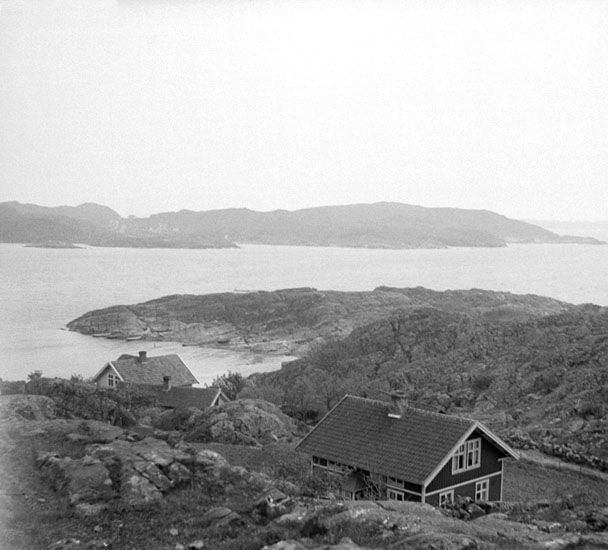 (Stereo karta XX) Utsikt från Rönnäng mot Stora Dyrön. 18 Maj 1930.