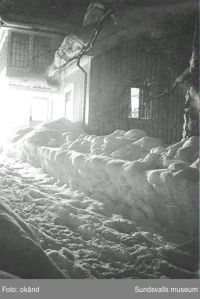 Sallyhills gård i snö, julen 1941. Sallyhills gård var Maiken Bryners barndomshem.