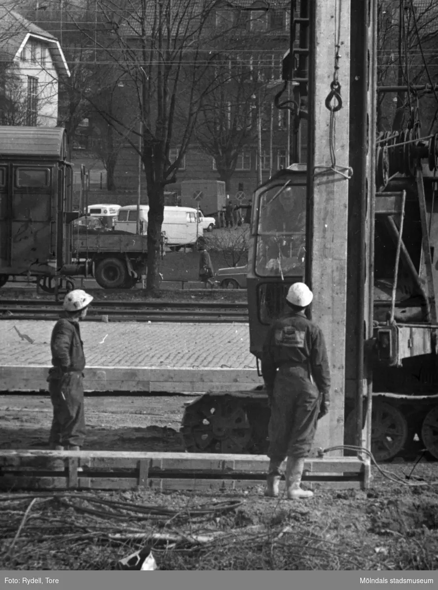 Pålning vid Kvarnbygatan i Mölndal, år 1967.