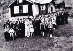 Bryllaupet til Knut Rusto og Gunvor, fødd Trøim, 
Hemsedal B