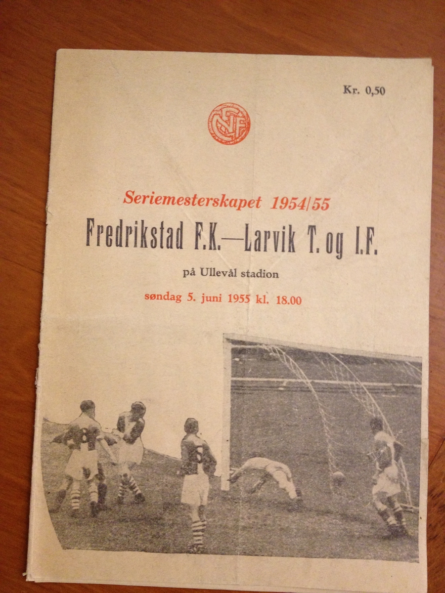 Kamprogram til seriefinalen 1955 mellom Larvik Turn og Fredrikstad Fotballklubb (FFK)