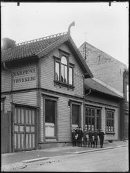 Avisa Sarpens trykker i Sarpsborg, eksteriør.Torggata 9. Ute