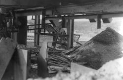 Norsk Hyperit, Valberg river sine bygninger  og maskiner og 