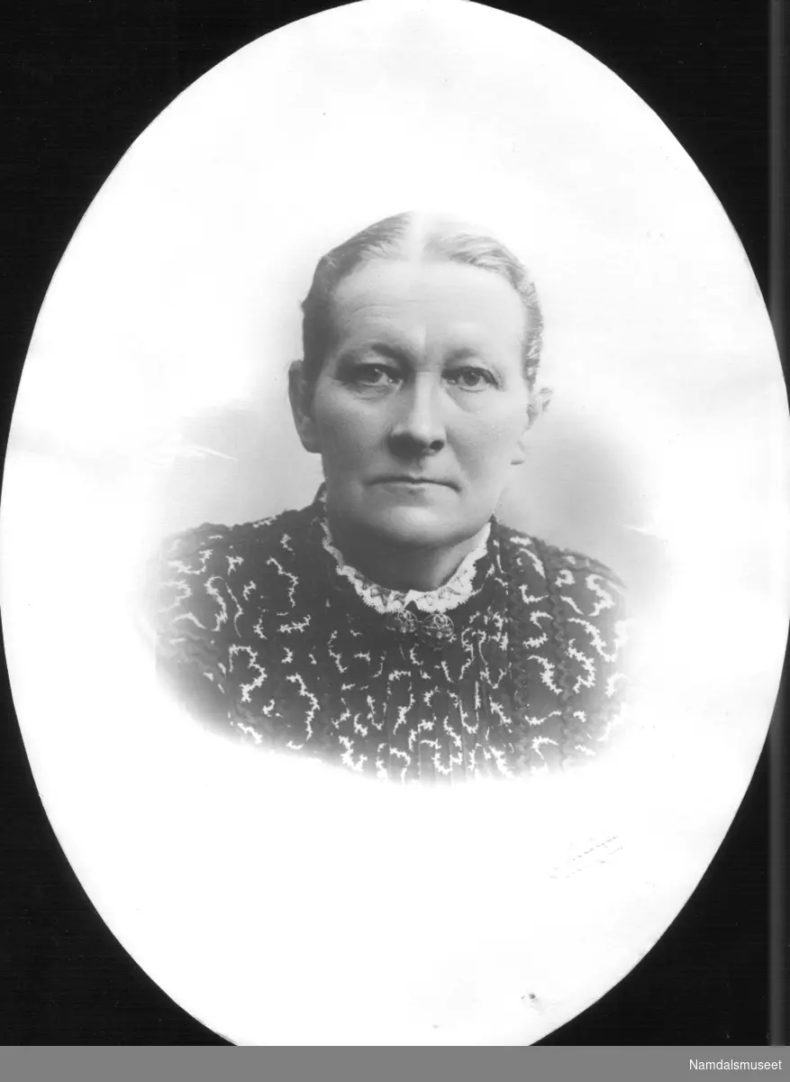 Lulle Chatarina Van Severen, Namsos. Brukseier Charles August Van Severens hustru.