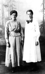 Ukjent og Rakel Grande Lillesul Krogstad