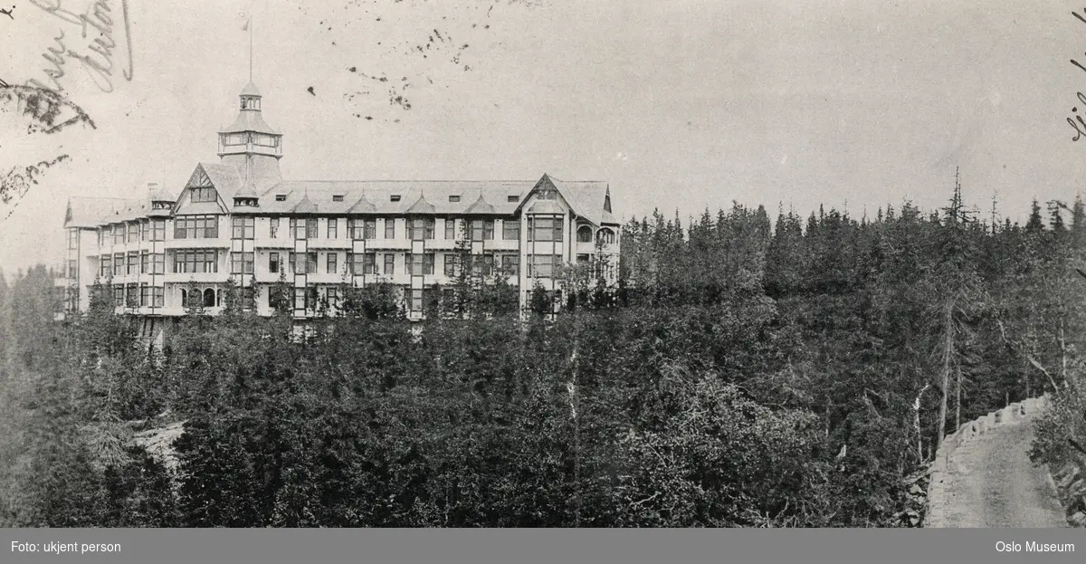 Voksenkollen sanatorium, skog, vei