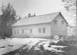 Ytterlandstova på Sunnmøre Museum. Motivet er fra våren da d