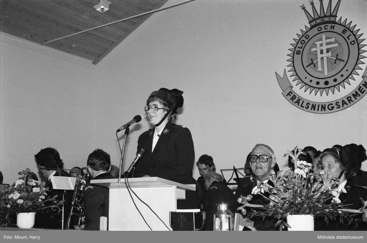 Frälsningsarméns Mölndalskår firar 75-årsjubileum, år 1983.

För mer information om bilden se under tilläggsinformation.