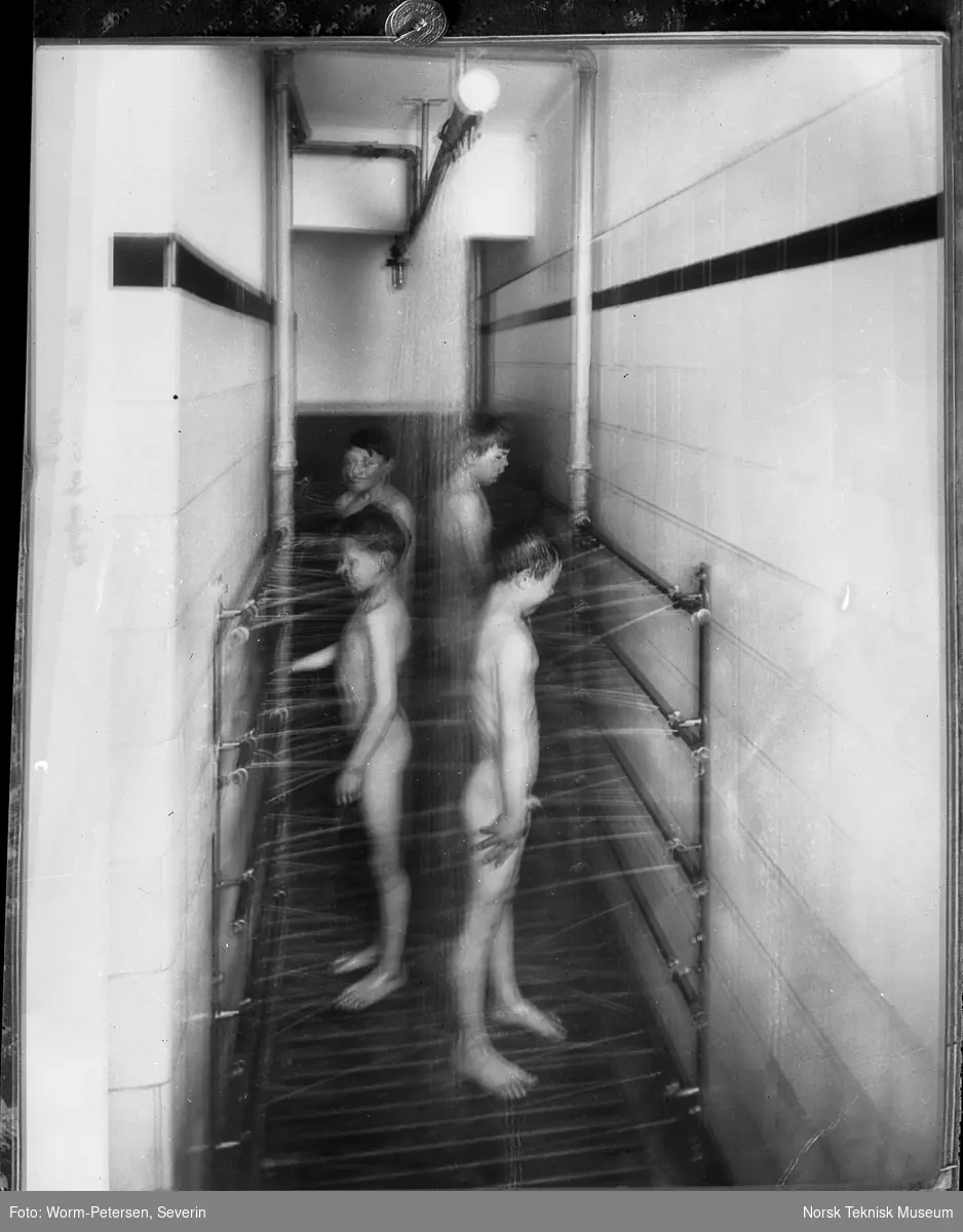 лагерь баня мылись голыми фото 47