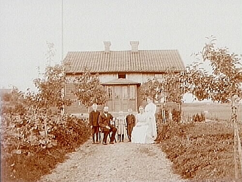 Vernersborg, Örebro.
Bostadshus, 6 personer.
Josefina Möller