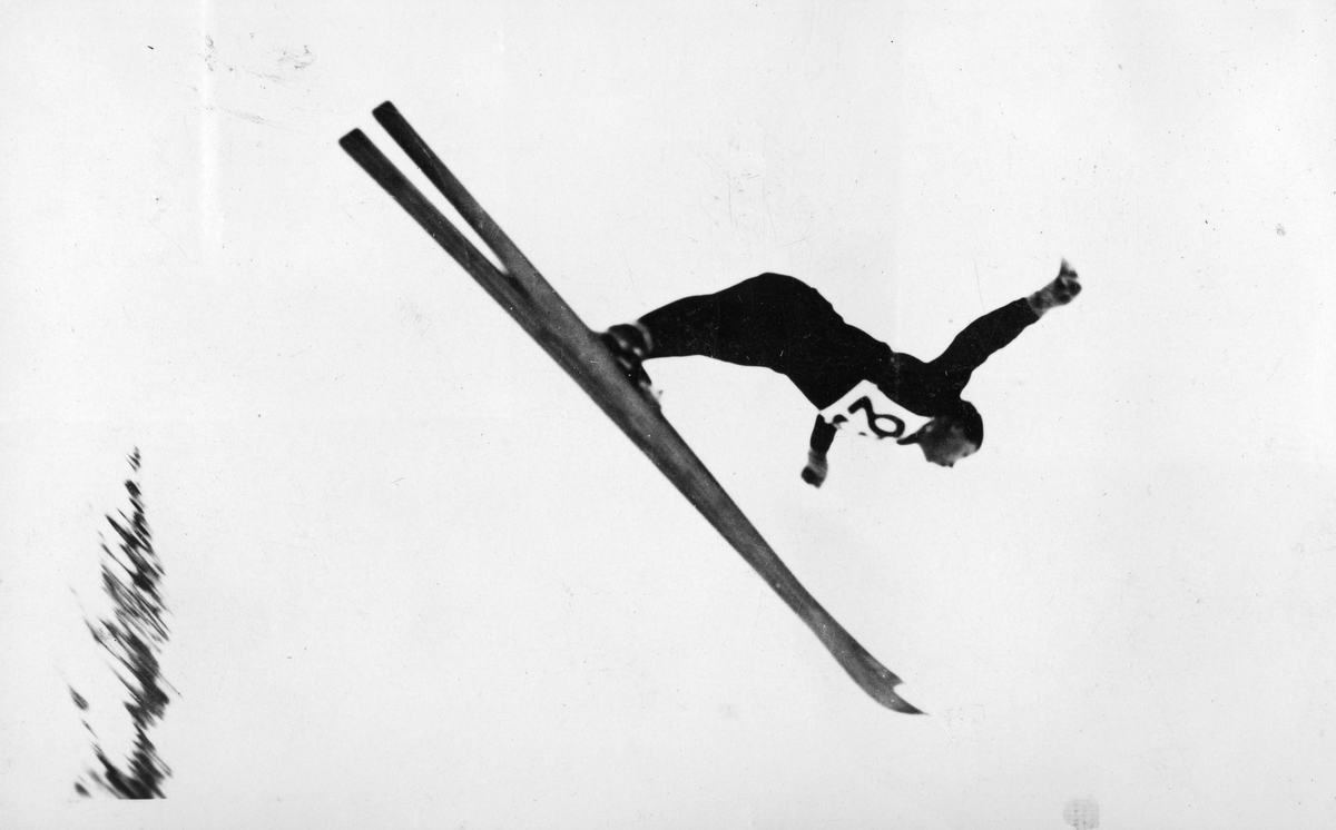 Kongsberg skier Birger Ruud ski jumping at Villars 1933